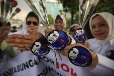 Jokowi: Dubes Jangan...