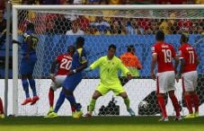 Valencia Kejutkan Pendukung...