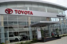 Toyota Tambah Dealer...