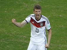 Jerman Benamkan Portugal