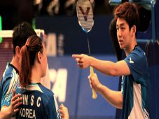 Yong Dae Dipuja bak...
