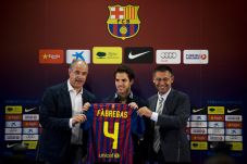 Fabregas dan Barca Ribut...