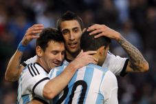Messi Berencana Buat...