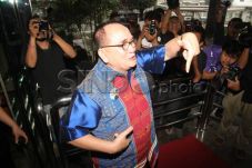 Ruhut Kritik Gagasan...