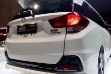 Mobilio RS Perluas Pasar...