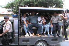Bolos Sekolah, Puluhan...