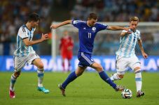 Dzeko Perpaduan Ronaldo,...
