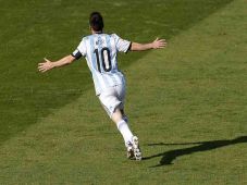 Sabella Puji Messi Setinggi...