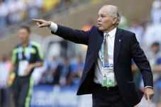 Menang Tipis, Argentina...