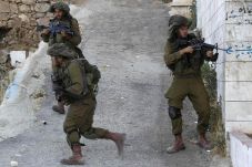 Pasukan Israel Tembak...