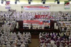 Muslimah Indonesia Bersatu...