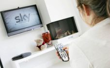 Aplikasi Sky Go Dihapus...