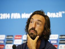 Hadapi Uruguay, Pirlo...