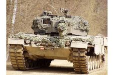 Menhan: Tank Leopard...