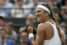 Azarenka Mulai Temukan...