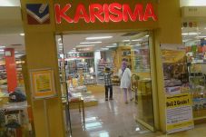 Toko Buku Karisma Incar...
