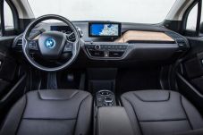BMW i3 Sabet Penghargaan...