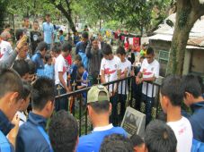 Timnas U19 Berziarah...