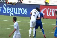 Suarez Dicekal, FA Uruguay...