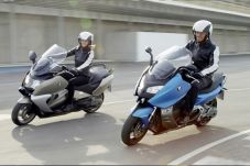 BMW Tarik Dua Skuter...