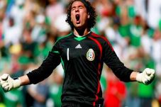 Meksiko Kandas, Ochoa...