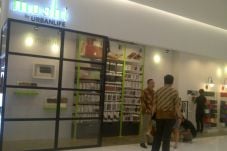 Summarecon Buka Pusat...