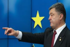 Poroshenko Desak Putin...