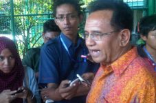 Anggota Komisi III DPR...