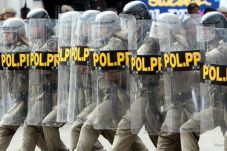 Satpol PP Pekanbaru...