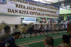 Diterima di Masjid,...
