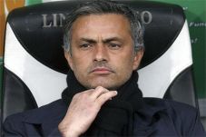 Mourinho Beri Saran...