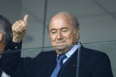Blatter Klaim Piala...