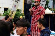 Sekelompok Pemuda Mengaku...