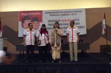 Komunitas Kristiani...