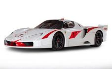 Ferrari FXX Evo Cari...