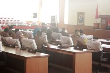 Dewan Sandera Bupati...