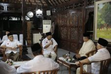 Prabowo Hatta Ingin...
