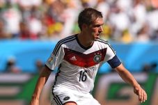 Lahm Tak Peduli Hanya...