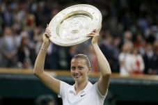 Kvitova Berupaya Samai...