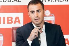 Cannavaro Tunggu Pinangan...