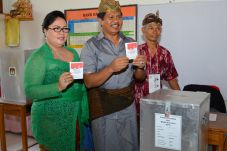 Tinjau TPS, Wagub Bali...