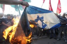 Palestina: Israel Harus...