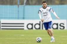 Messi Diminta Lebih...