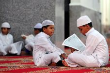 Hiasi Rumahmu Sobat