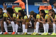 Scolari Pasang Muka...