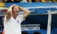 Scolari Akhirnya Dipecat