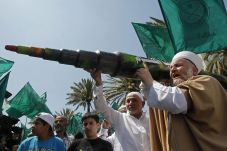 Bela Gaza, Empat Roket...