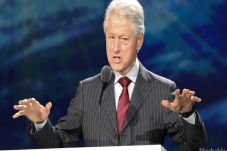 Anggapan Kunjungan Clinton...