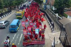 Buruh Buka Posko Pengaduan...