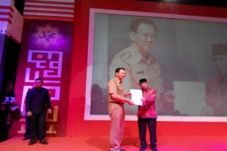 Melalui BAZIS, Ahok...